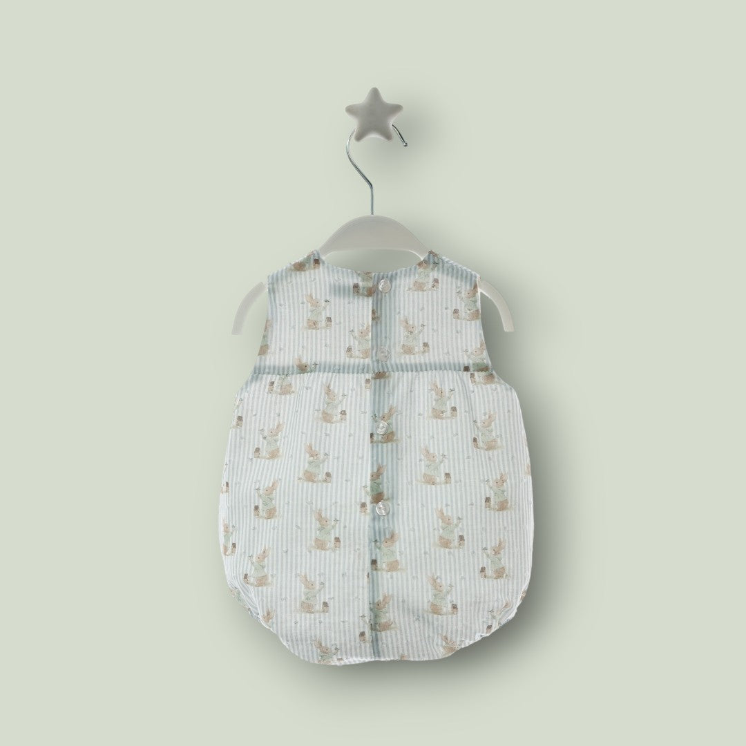 Pelele plumeti estampado conejitos y rayitas