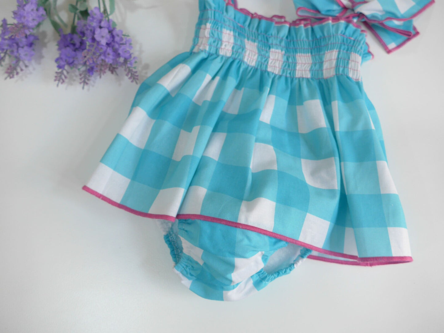 jesusito cuadros turquesa y fucsia