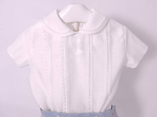 Conjunto camisa blanca y short azul