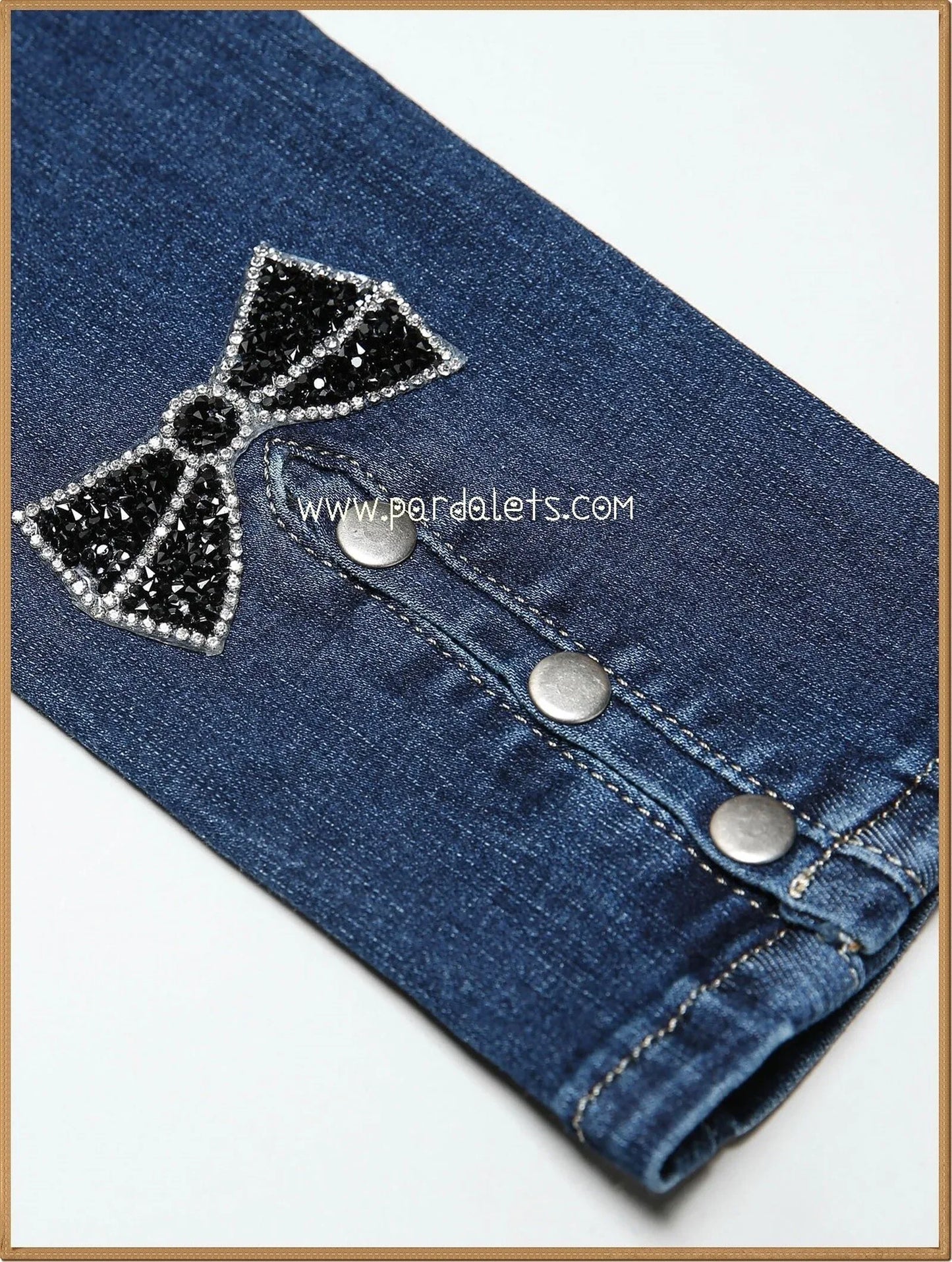 Jeans efecto lavado tiro alto con lazo - PARDALETS