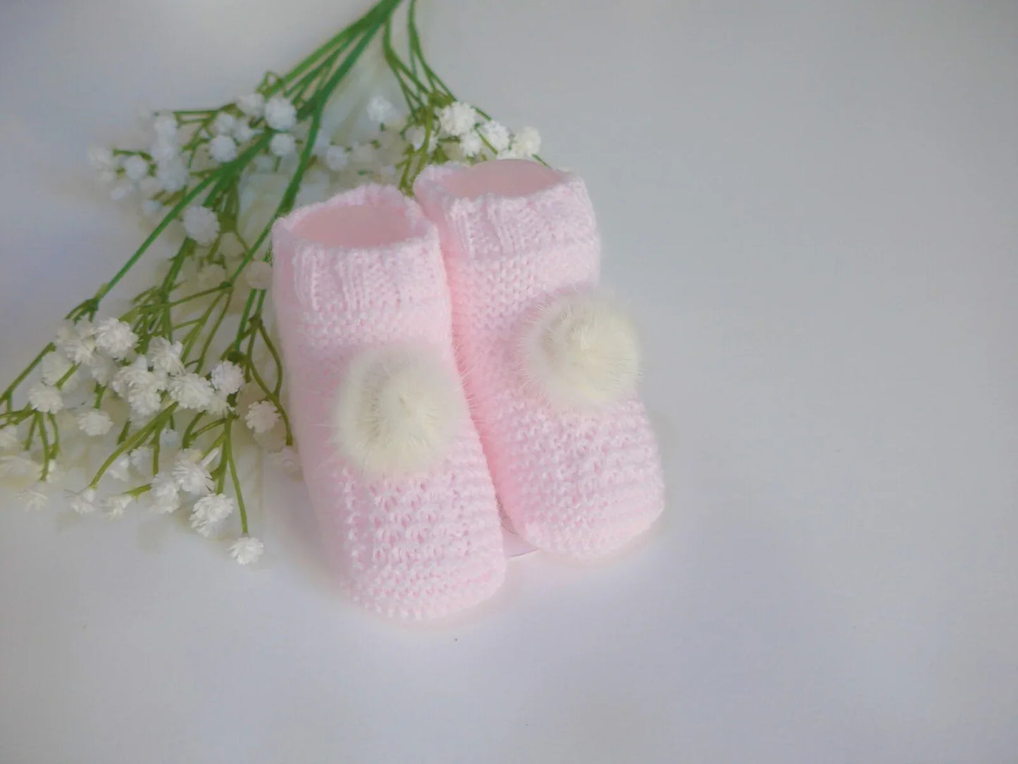 Patuco de lana rosa bebe con pomponcito - PARDALETS