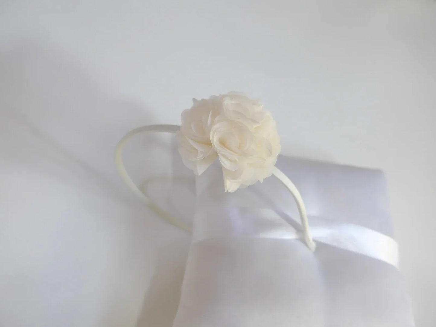 Diadema beig flor de bámbula - PARDALETS