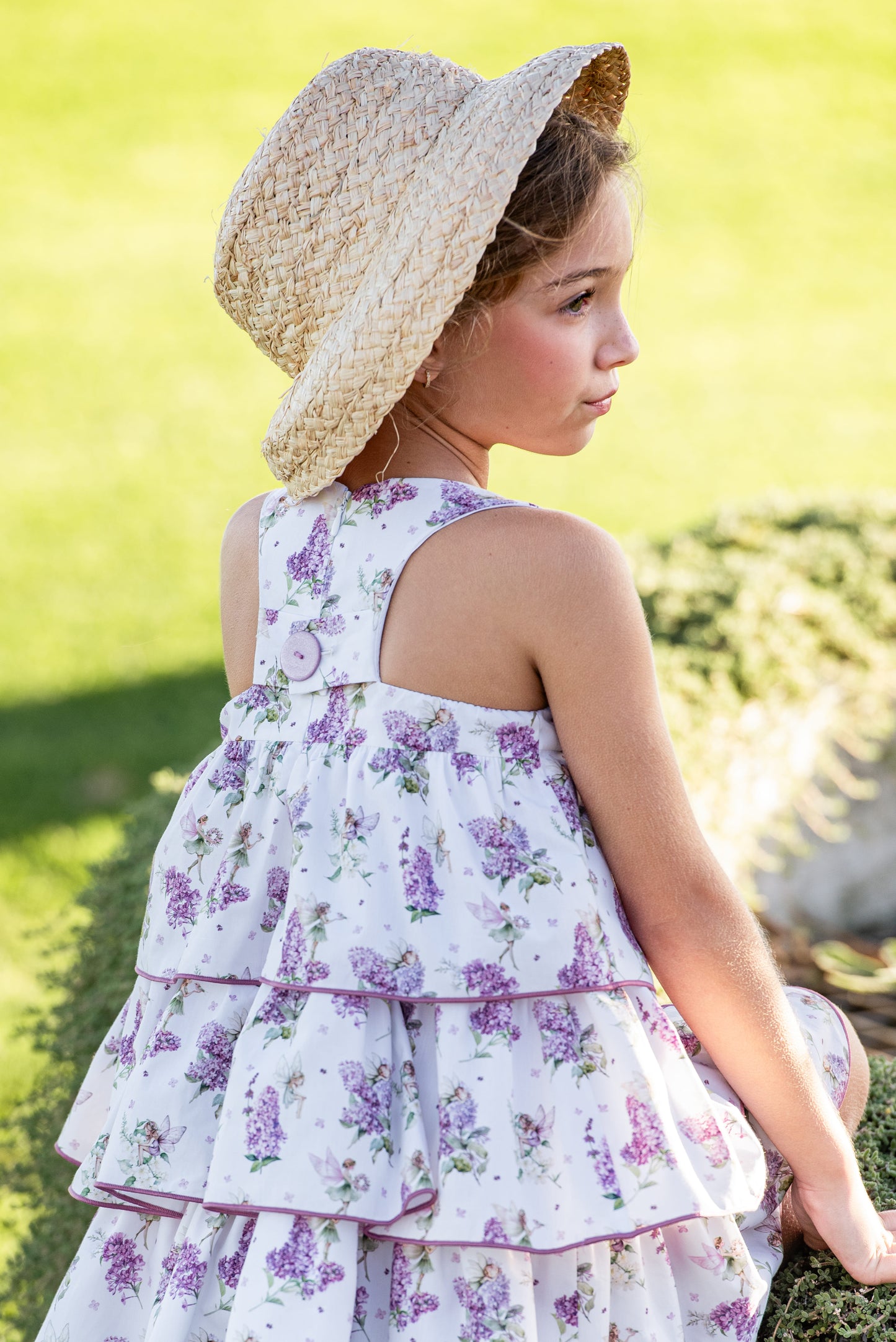 Vestido haditas y flores malvas "Artesania"