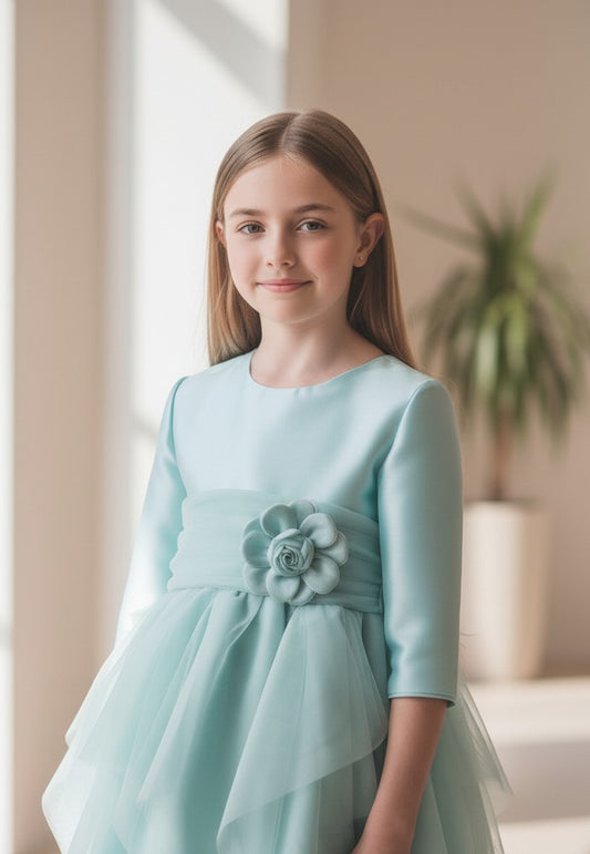 Vestido mikado verde agua con tul y lazada