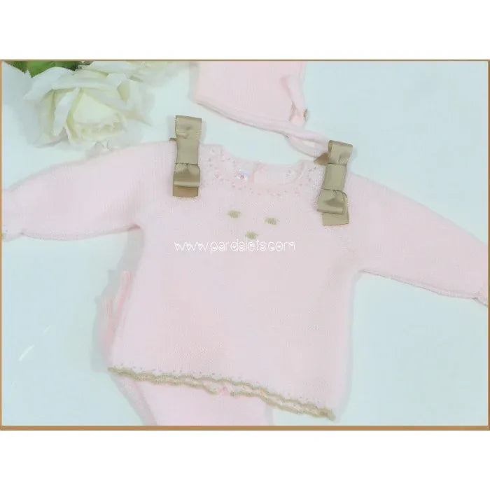 Jubon lana rosa con lazos camel, polaina y capota - PARDALETS