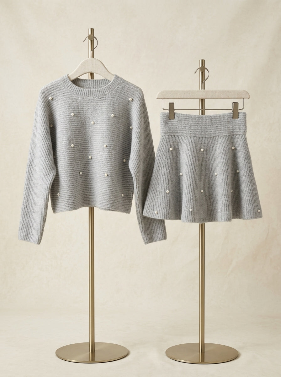 Conjunto jersey gris y falda con perlitas