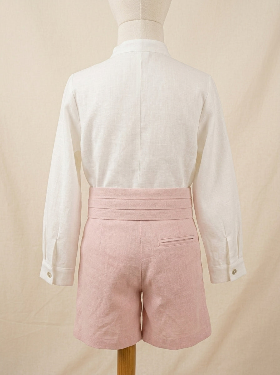 Conjunto camisa beig, short y fajín rosa