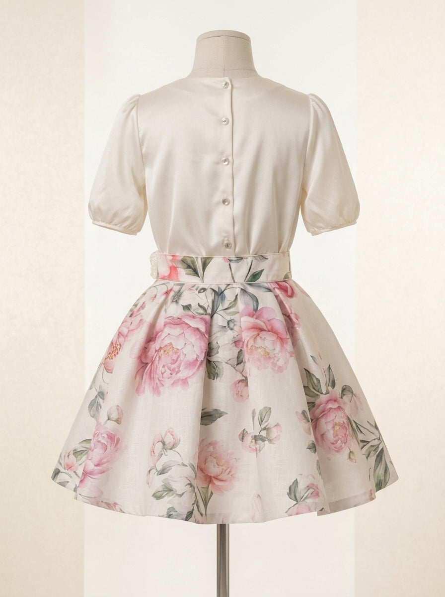 Conjunto blusa saten beig y falda estampada flores con rosetón