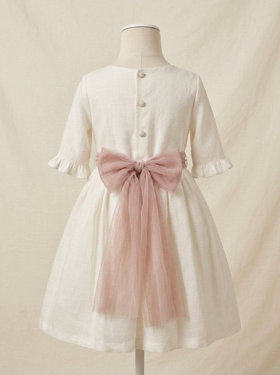 Vestido lino beig manga francesa y fajin azul empolvado