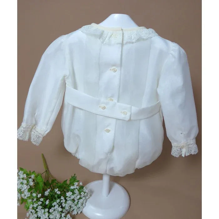 Pelele organza beig con lorzas y puntilla - PARDALETS