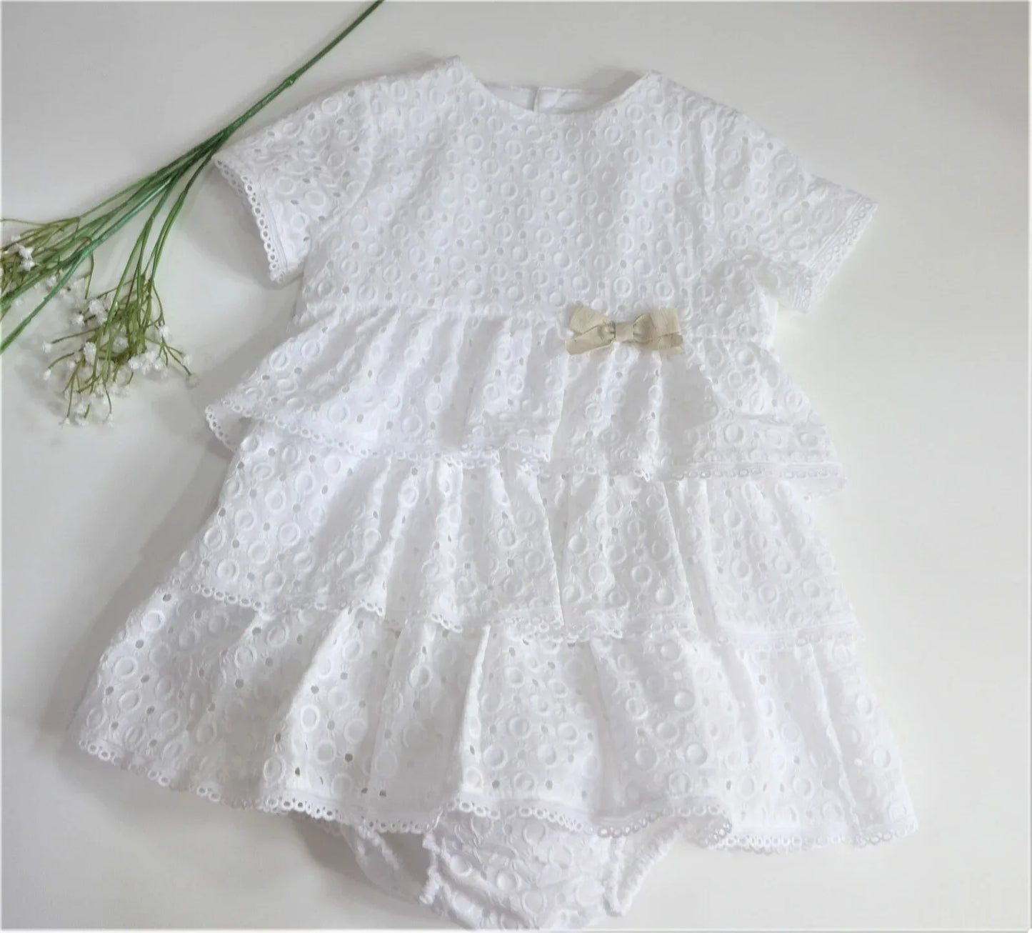 Vestido blanco troquelado con braguita - PARDALETS