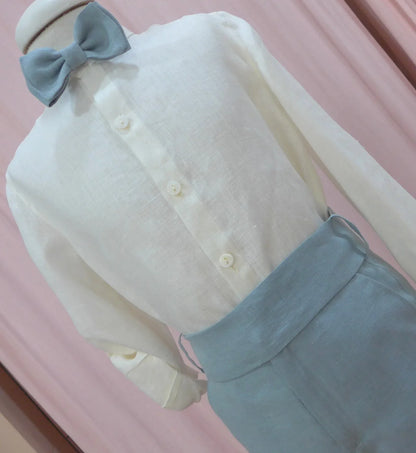 Conjunto camisa lino beig, short azul oceano con fajin y pajarita - PARDALETS