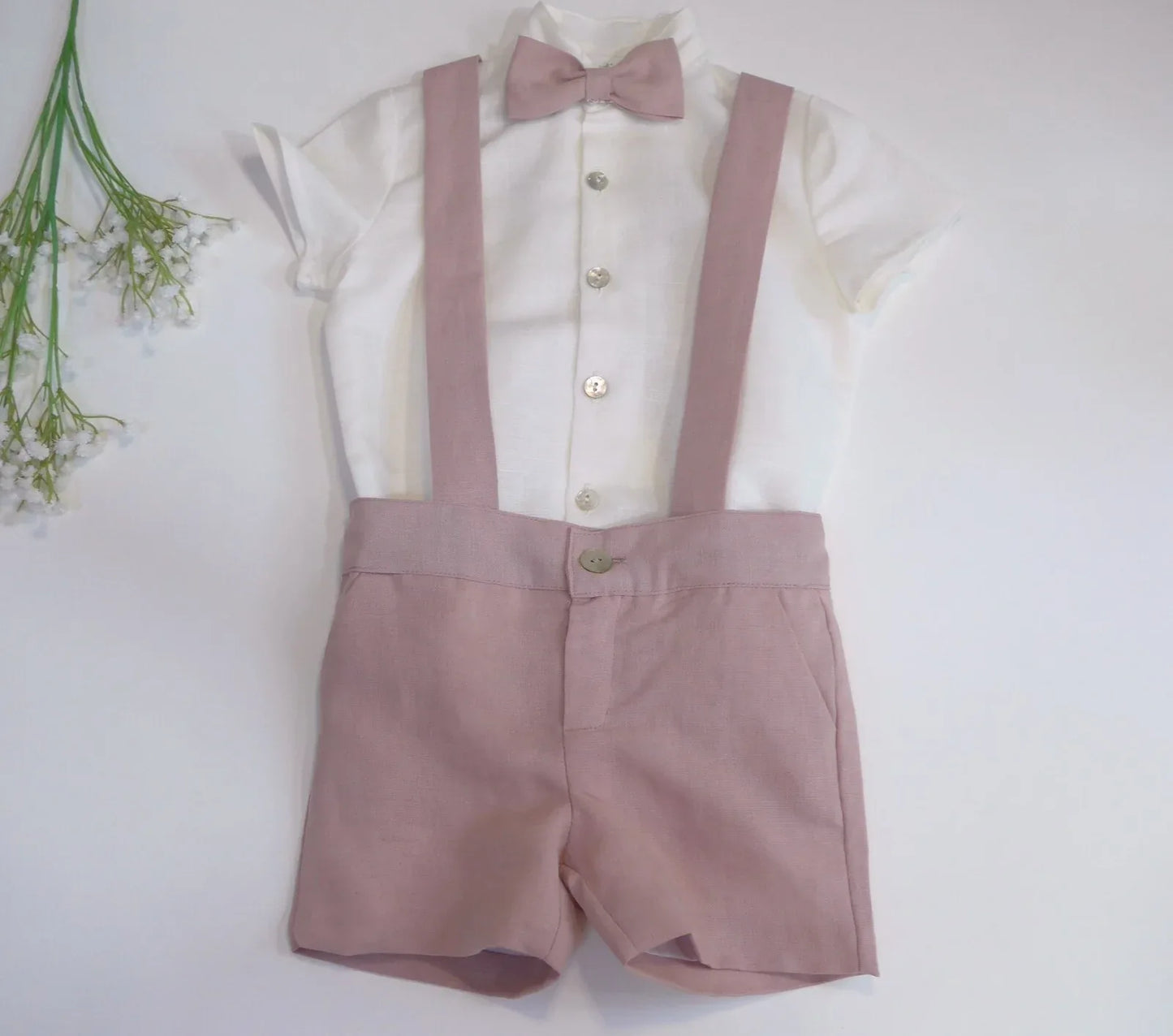 Conjunto camisa beig y short con tirantes rosa empolvado - PARDALETS