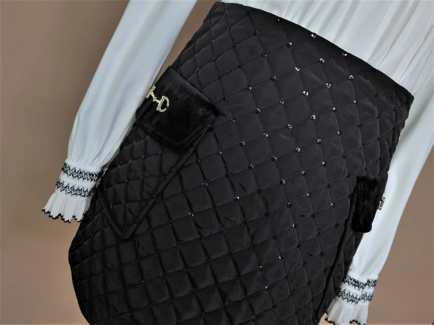 Falda negra acolchada con lentejuelas - PARDALETS