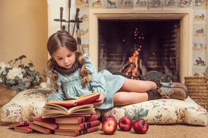 Vestido verde empolvado con letras "Pinocho" - PARDALETS