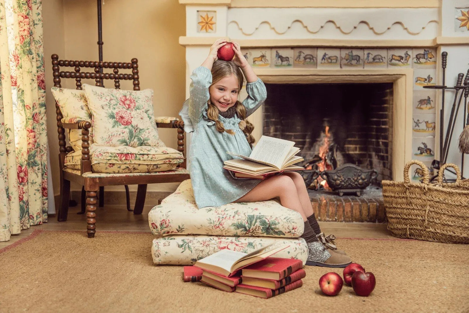 Vestido verde empolvado con letras "Pinocho" - PARDALETS