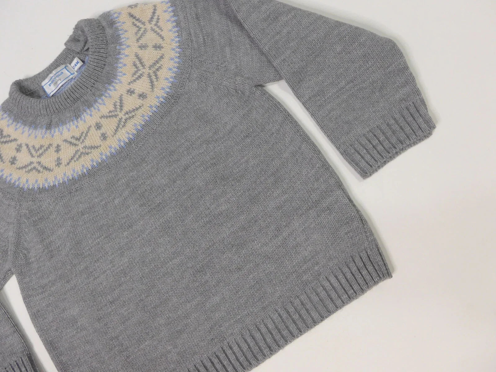 Jersey gris con greca celeste y beig - PARDALETS