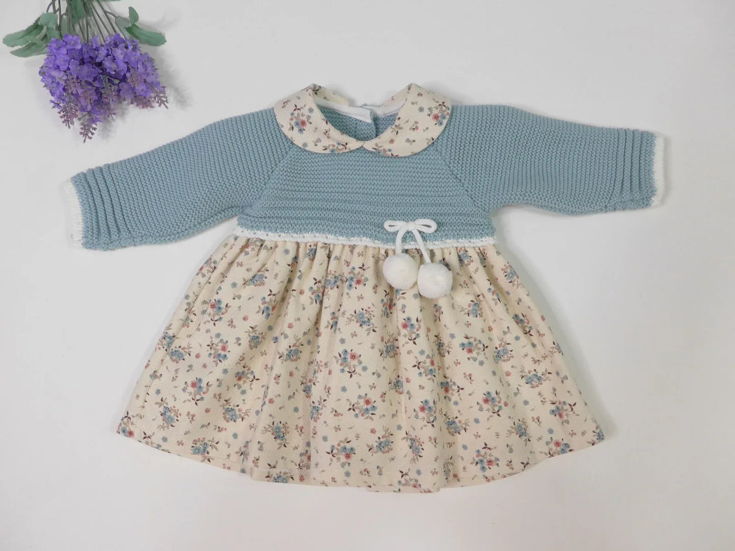 Vestido verde empolvado y florecitas verdes - PARDALETS