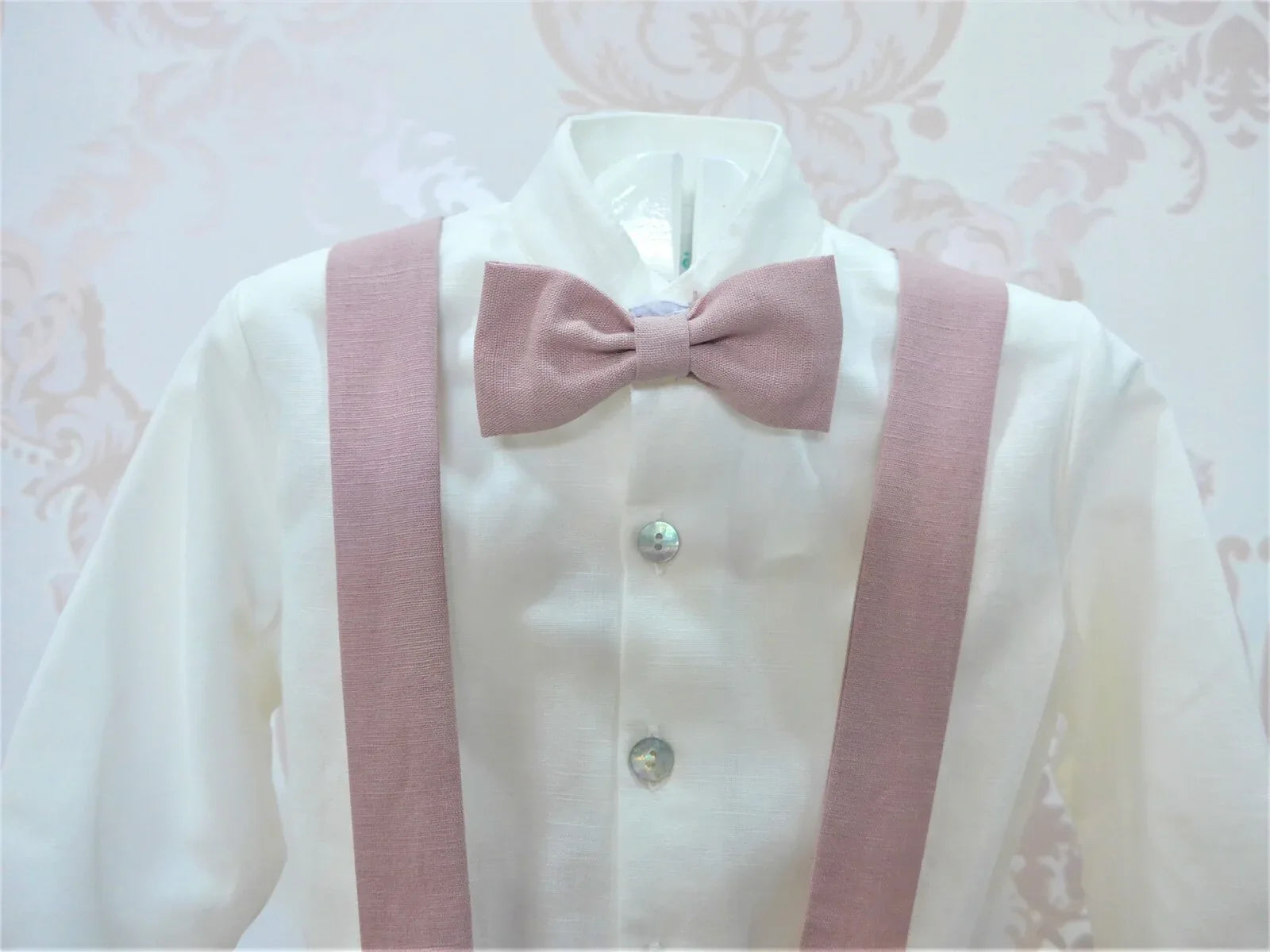 Conjunto camisa beig y short con tirantes rosa - PARDALETS