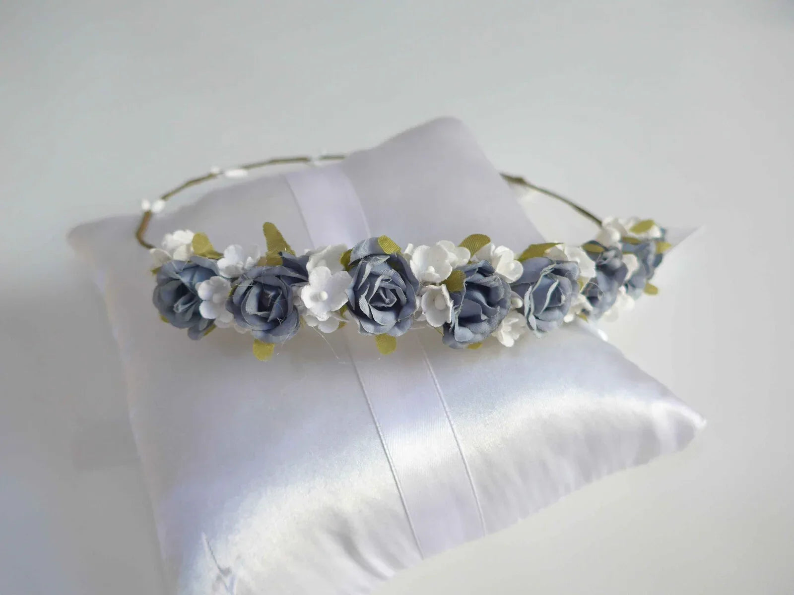 Corona flores azules y blancas - PARDALETS