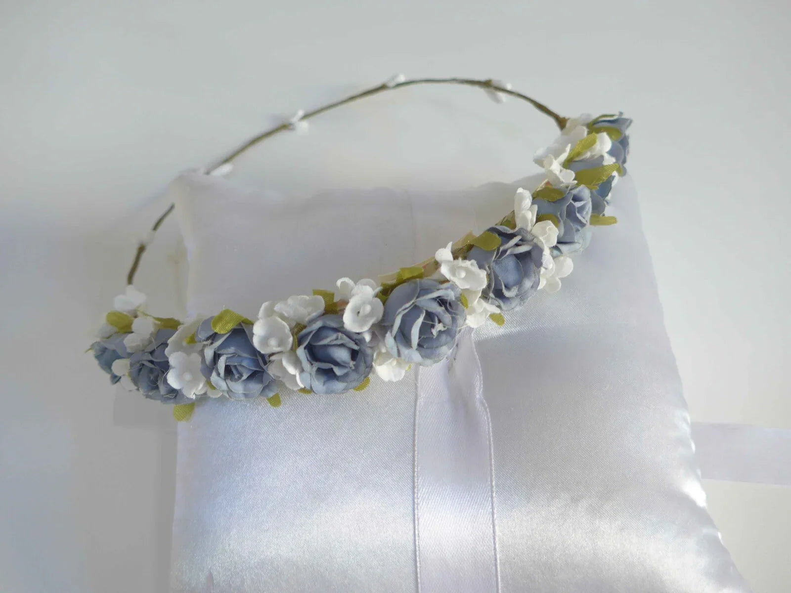 Corona flores azules y blancas - PARDALETS