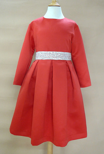 Vestido rojo con fajin de pedreria blanco - PARDALETS