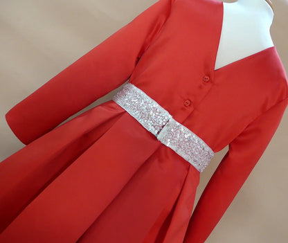 Vestido rojo con fajin de pedreria blanco - PARDALETS