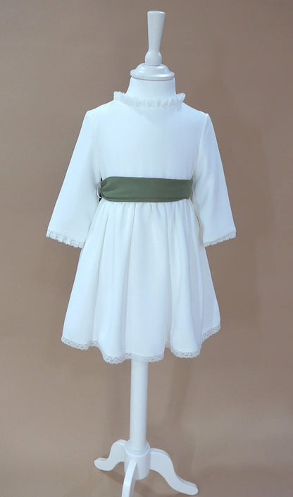 Vestido blanco con puntillas y fajin lino verde - PARDALETS
