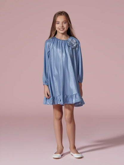 Vestido azul brillante con broche redondo - PARDALETS