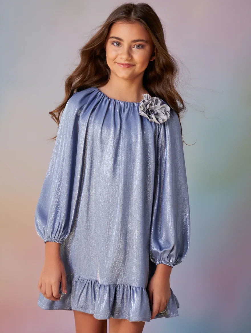 Vestido azul brillante con broche redondo - PARDALETS