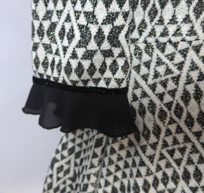 Vestido estampado geometrico negro con vuelo - PARDALETS