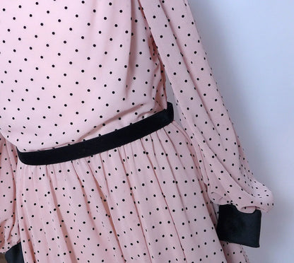 Vestido rosa con topitos negros y terciopelo negro - PARDALETS