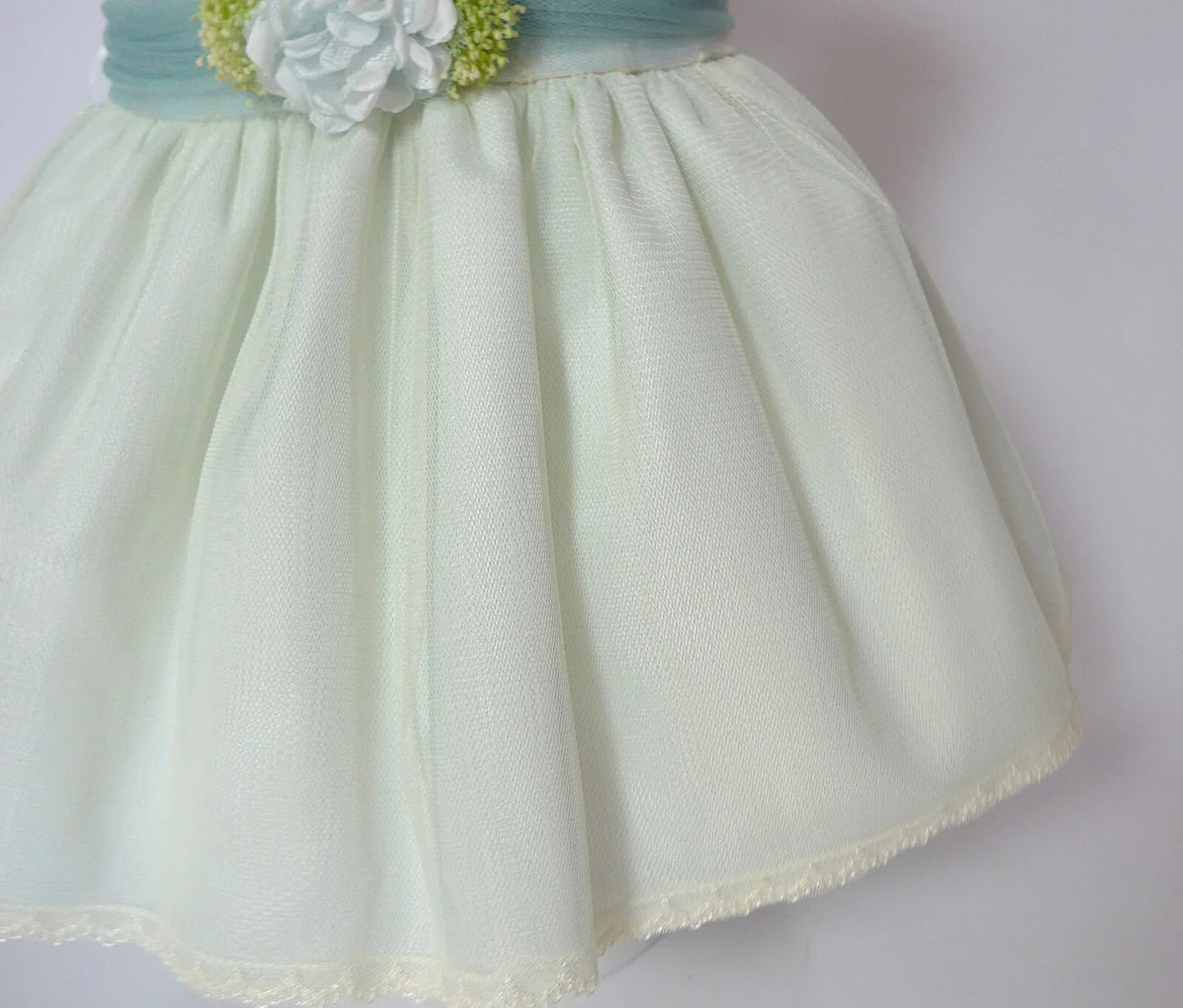 Vestido beig y verde bordado - PARDALETS