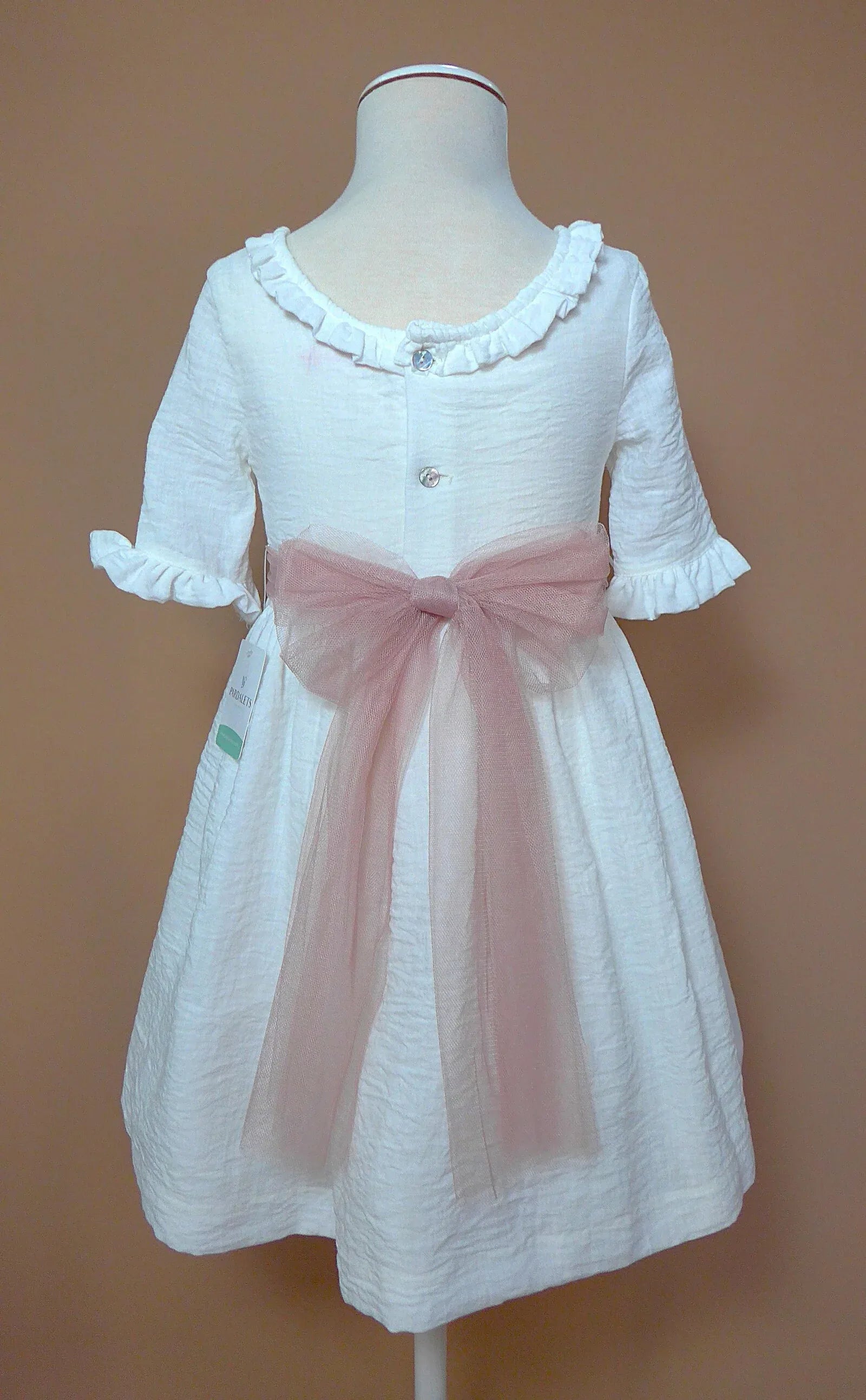 Vestido infantil de bambula blanco y fajin rosa - PARDALETS
