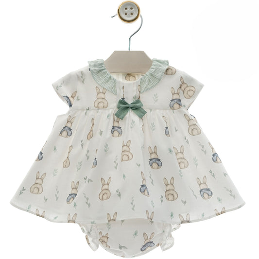 Jesusito blanco con conejitos "Magia"