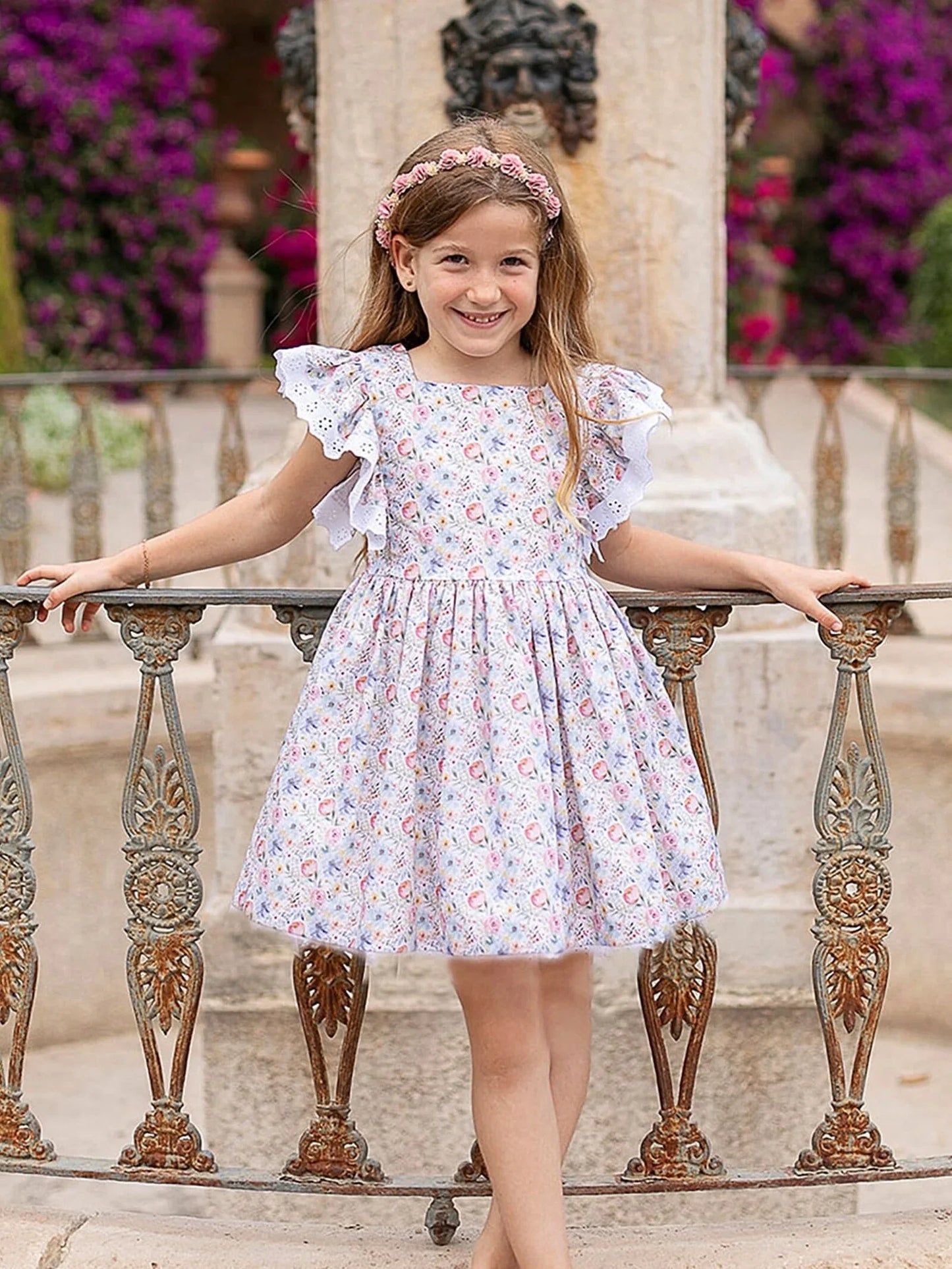 Vestido flores maquillaje - PARDALETS