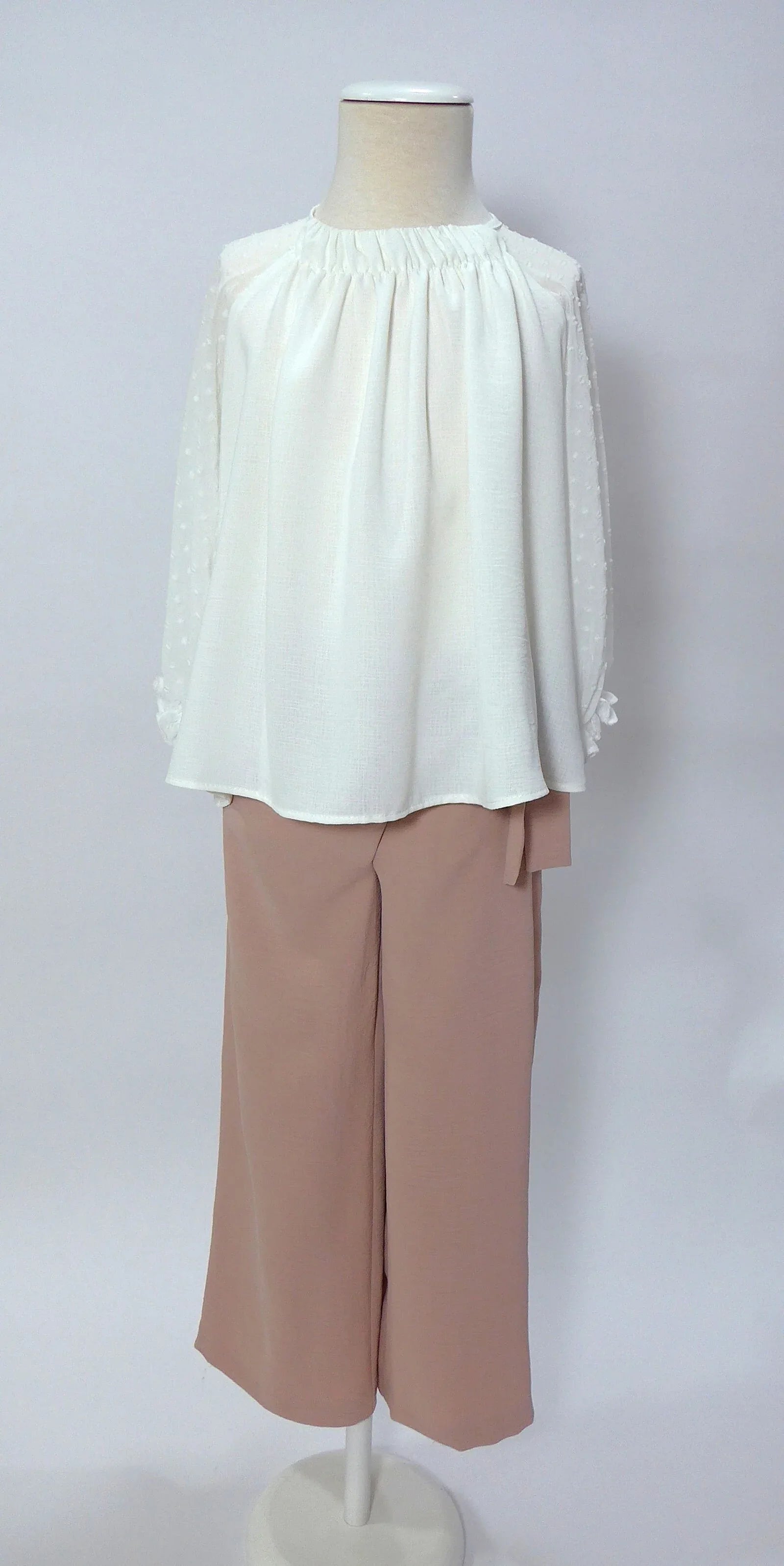 Conjunto blusa blanca y pantalon largo rosa empolvado - PARDALETS