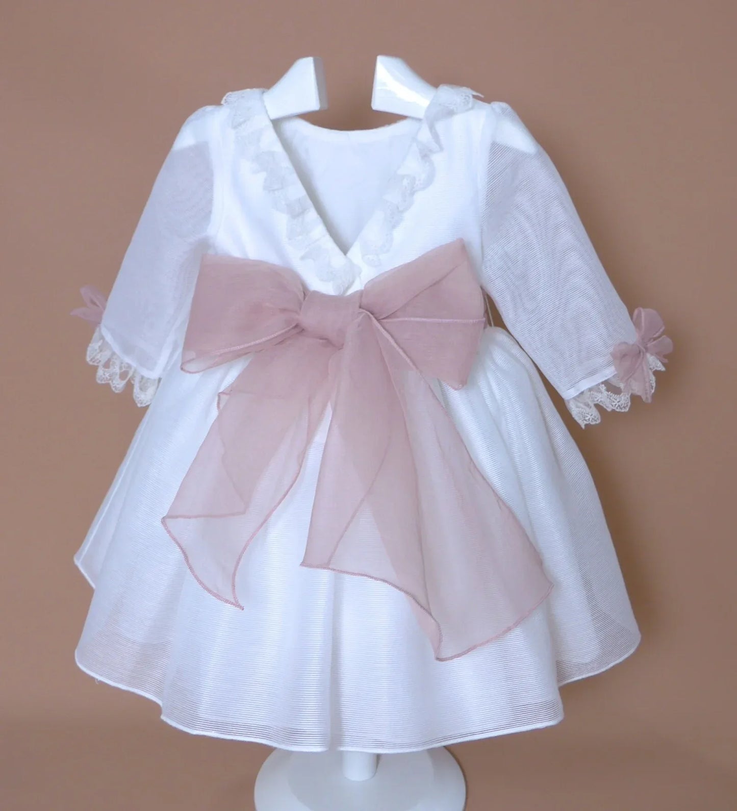 Vestido blanco organza rayada M/F fajín rosa - PARDALETS
