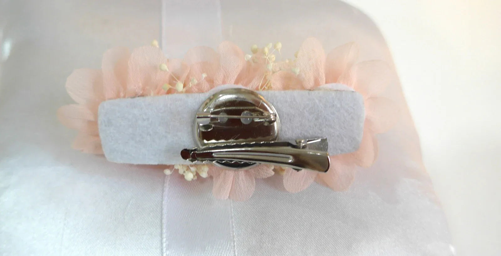 Tocado/broche flores salmon - PARDALETS