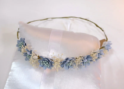 Corona con flores azules y paniculata beig - PARDALETS