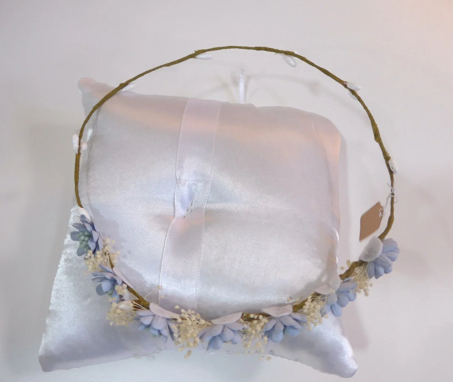 Corona con flores azules y paniculata beig - PARDALETS