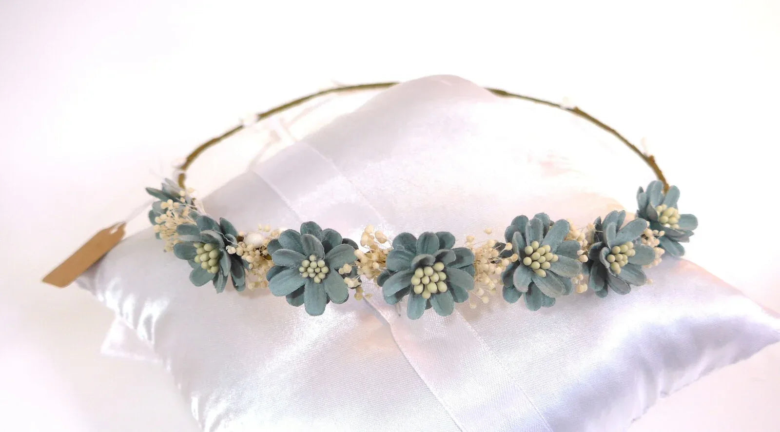 Corona flores verdes y paniculata beig - PARDALETS