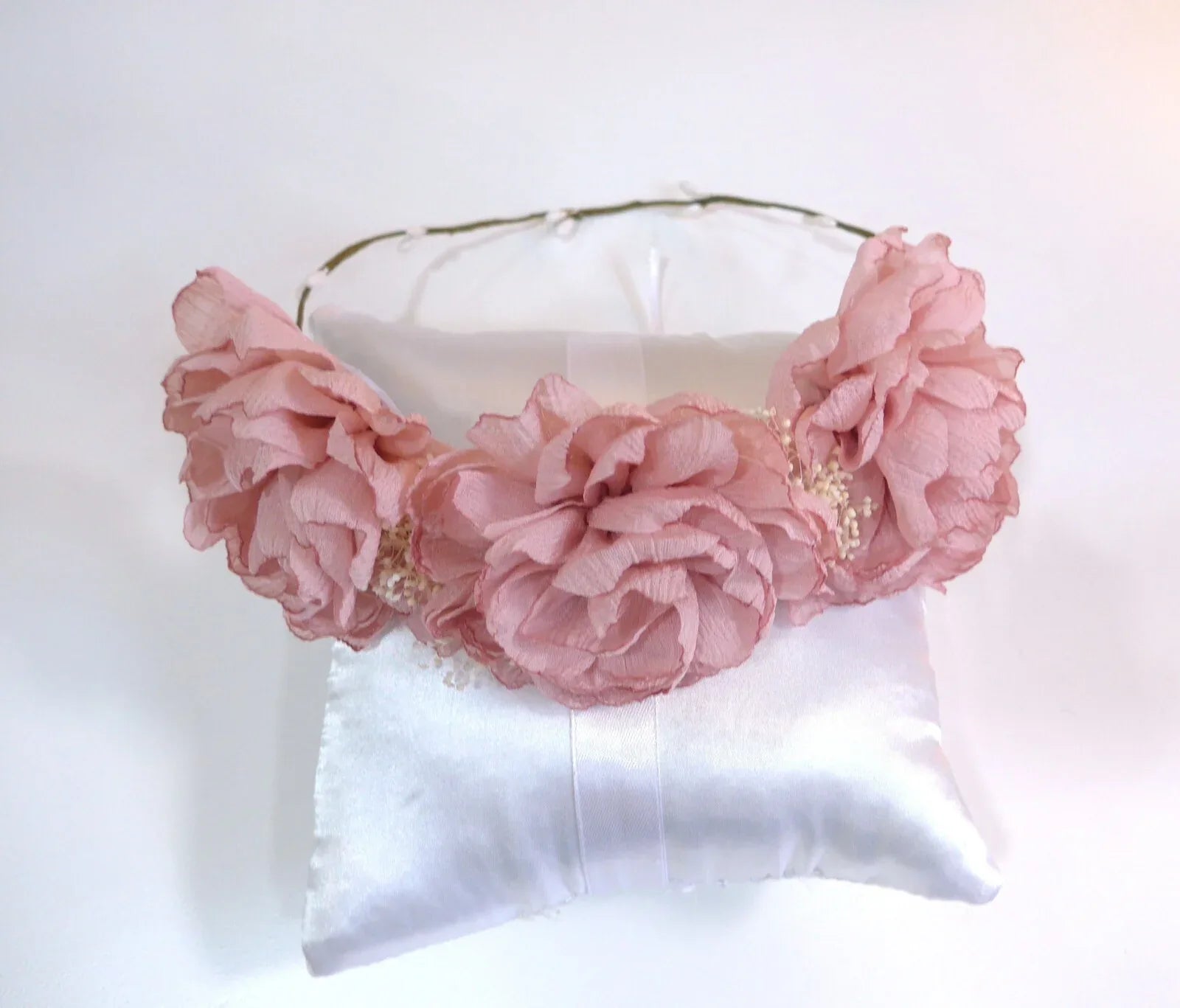 Corona con 3 flores grandes rosas - PARDALETS