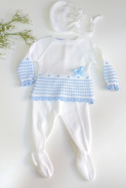 Jubon y polaina blanco con detalles azules y capota - PARDALETS