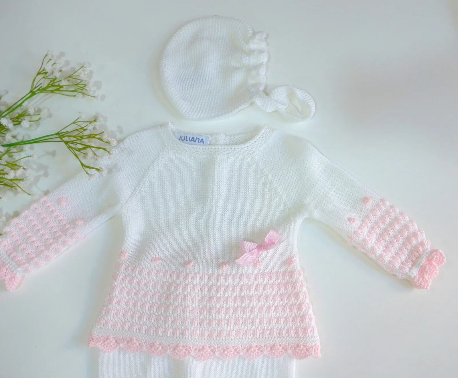 Jubon y polaina blanco con detalles rosas y capota - PARDALETS