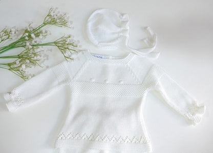 Jubon y polaina blanco con caladitos y capota - PARDALETS