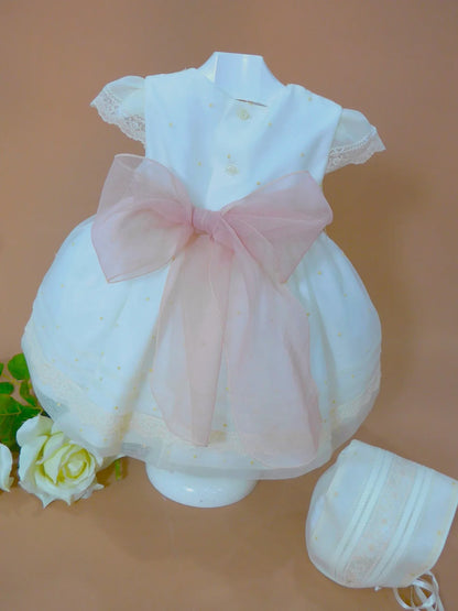 Vestido organza beig bordado manga corta y fajin rosa - PARDALETS