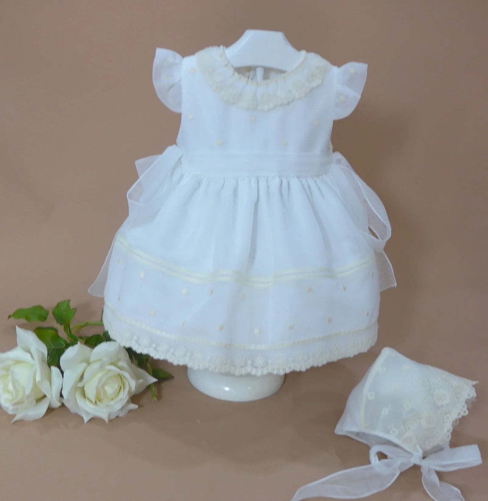 Vestido batista inglesa bordada con puntilla - PARDALETS