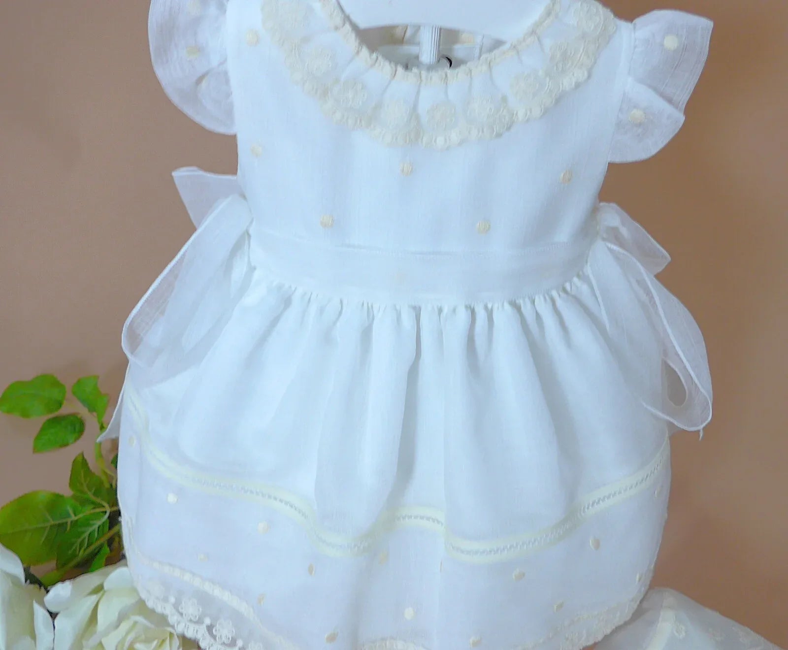 Vestido batista inglesa bordada con puntilla - PARDALETS