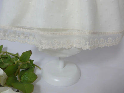 Jesusito tul beig con puntillas - PARDALETS